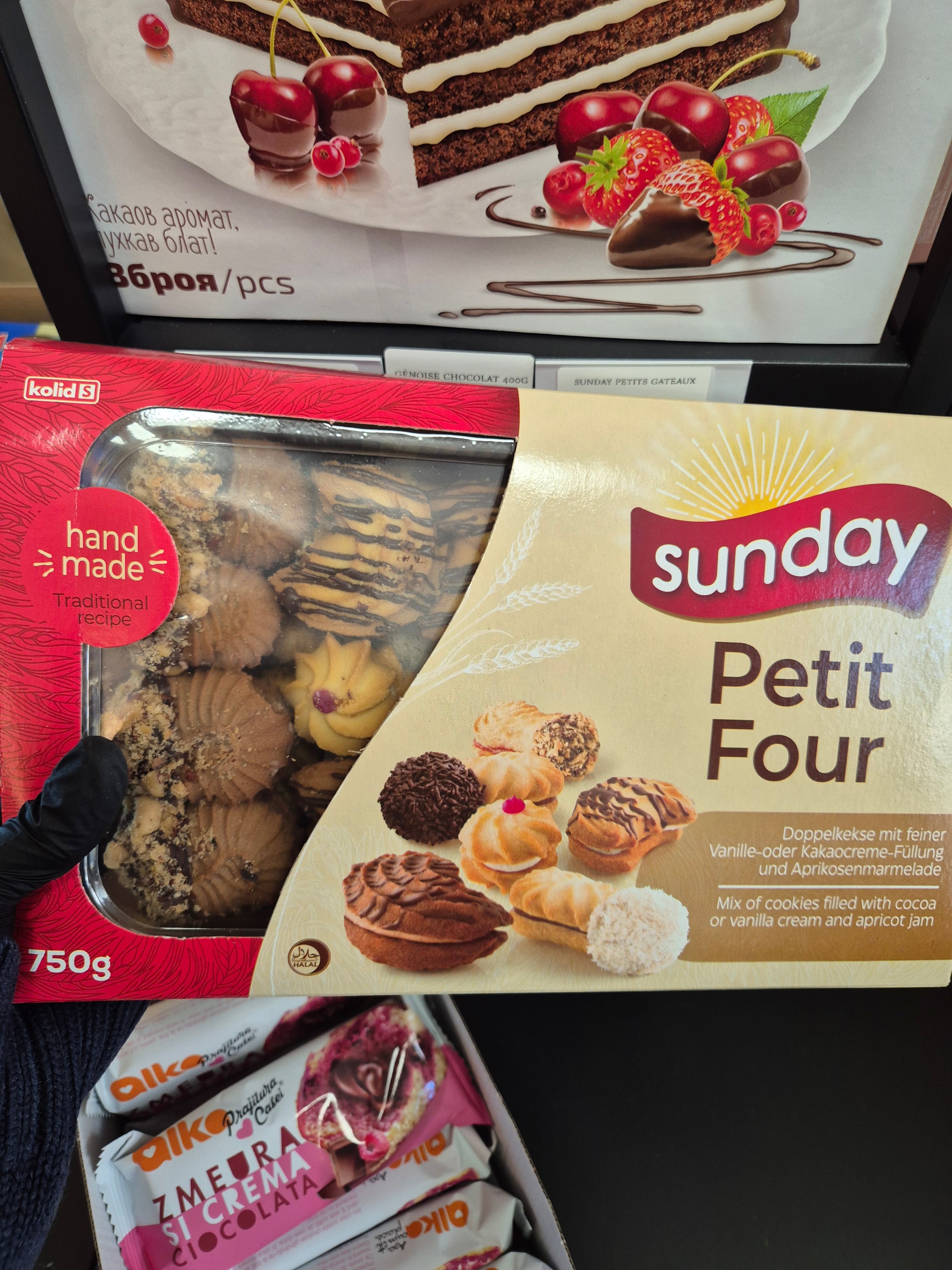 PETITS FOURS 750G SUNDAY