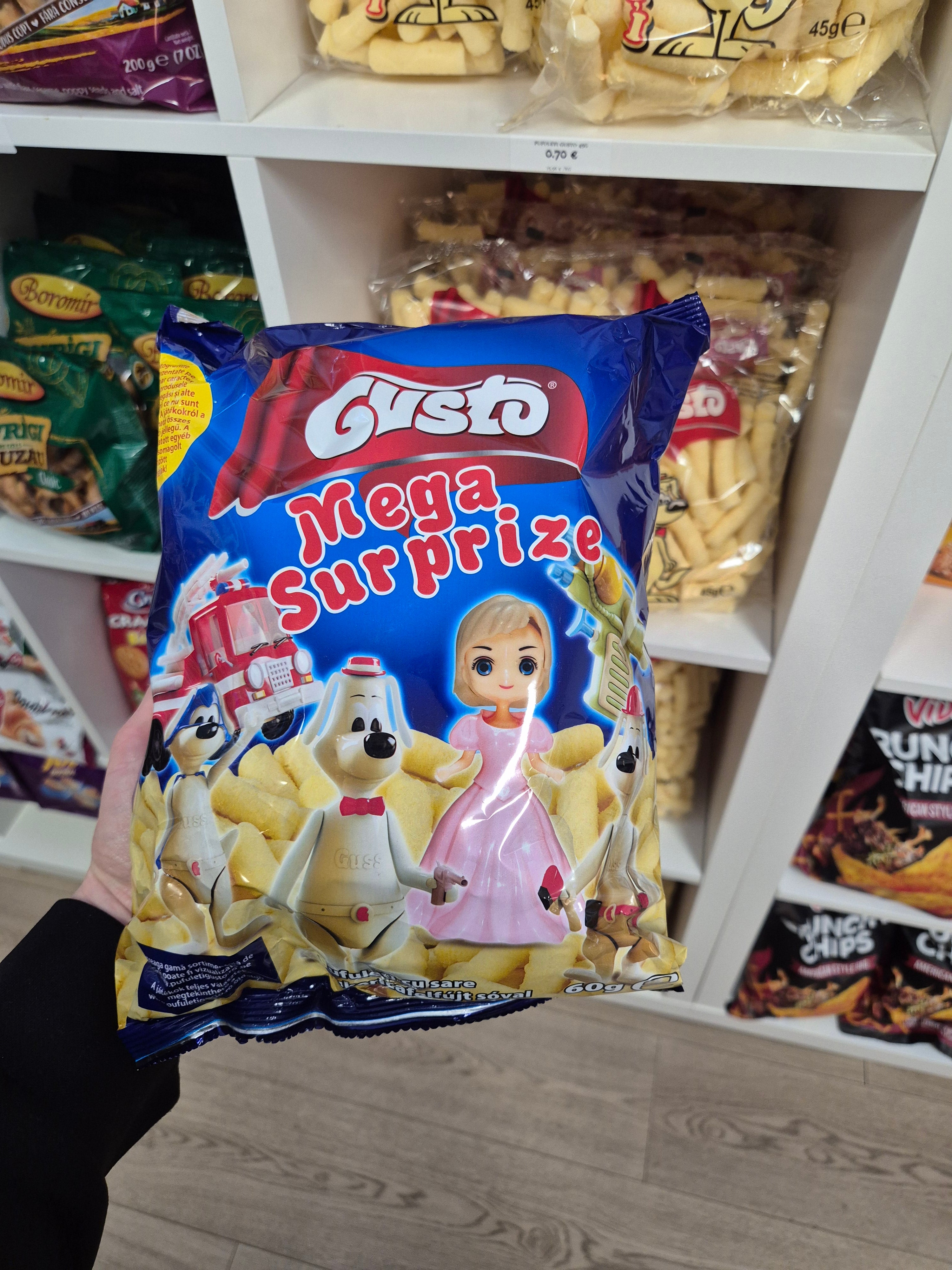 PUFULETI CU MEGA SURPRIZE GUSTO 60G